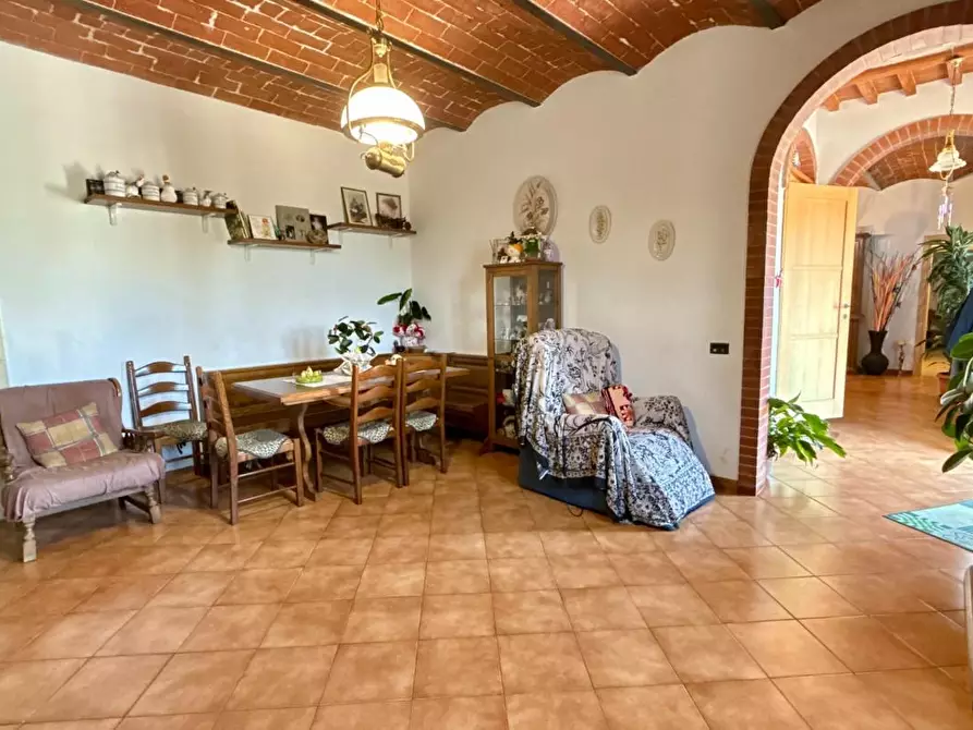 Immagine 11 di Rustico / casale in vendita  a Vicopisano