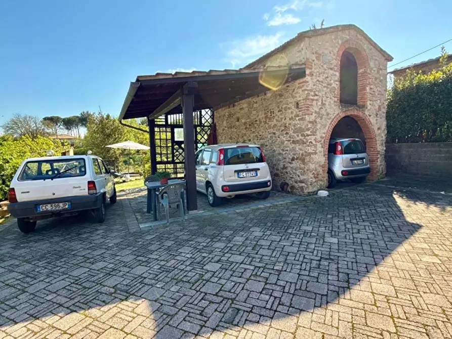 Immagine 7 di Rustico / casale in vendita  a Vicopisano