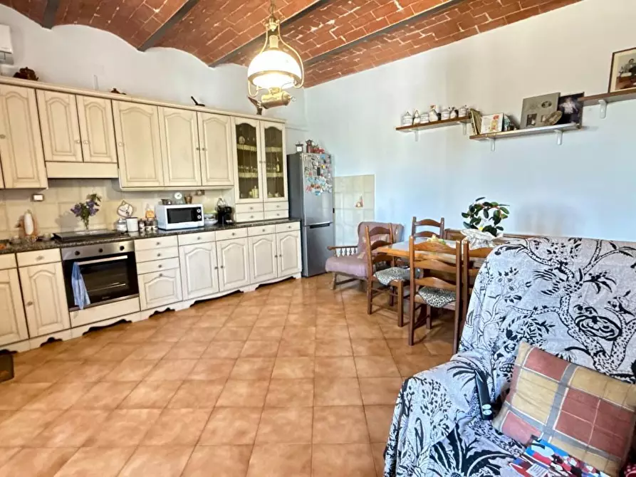 Immagine 24 di Rustico / casale in vendita  a Vicopisano