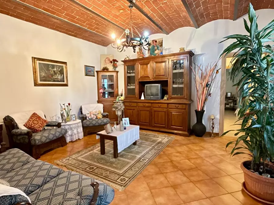 Immagine 14 di Rustico / casale in vendita  a Vicopisano