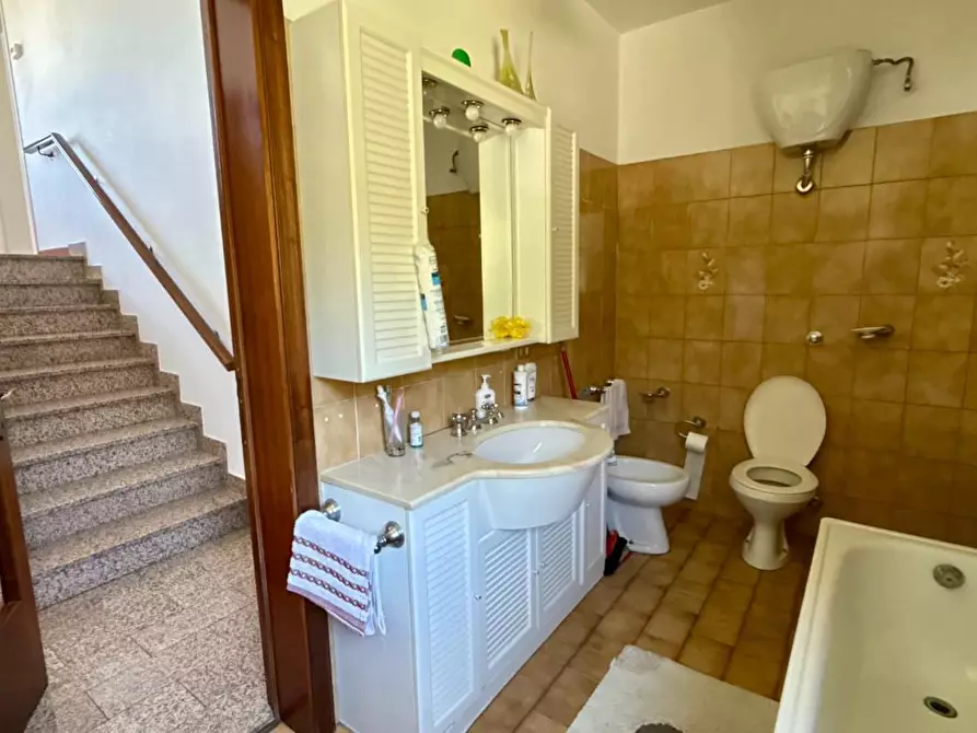 Immagine 28 di Rustico / casale in vendita  a Vicopisano