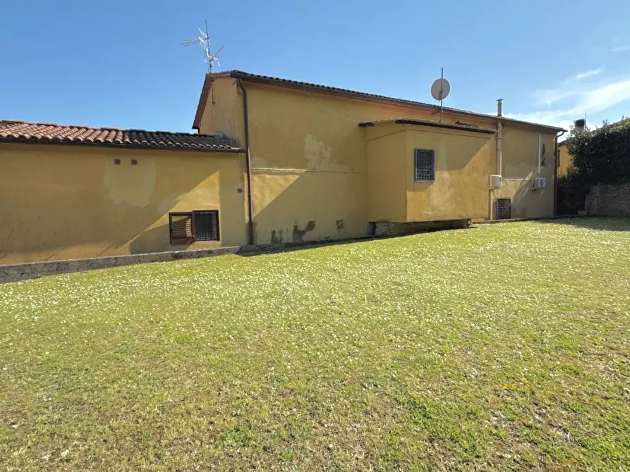 Immagine 44 di Rustico / casale in vendita  a Vicopisano