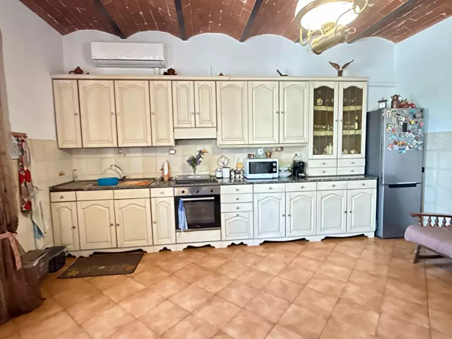 Immagine 23 di Rustico / casale in vendita  a Vicopisano