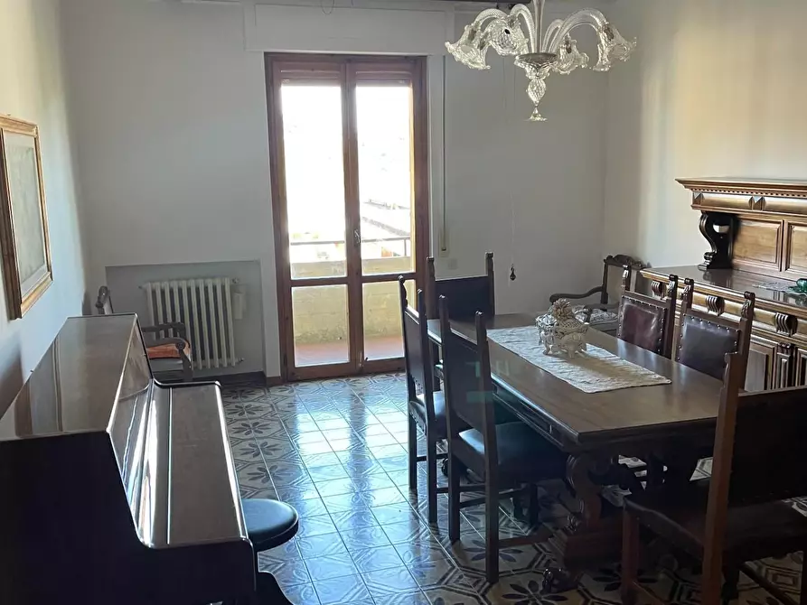 Immagine 4 di Appartamento in vendita  a Colle Di Val D'elsa