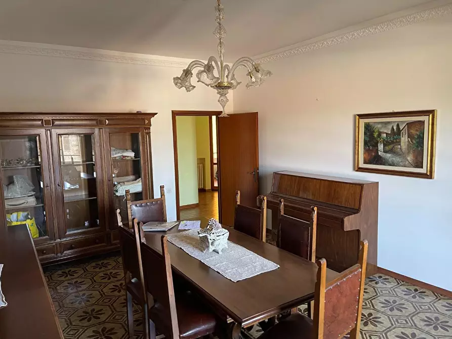 Immagine 11 di Appartamento in vendita  a Colle Di Val D'elsa