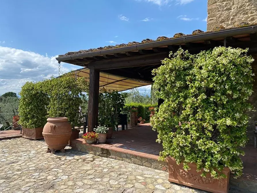 Immagine 16 di Deposito in vendita  a Vinci