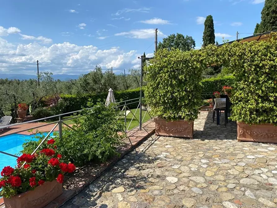 Immagine 14 di Deposito in vendita  a Vinci