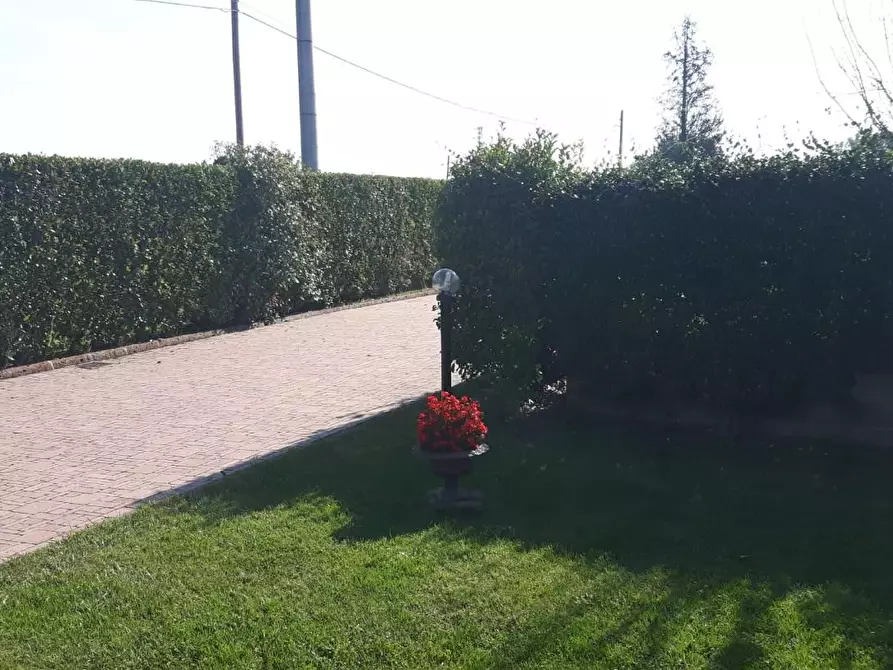 Immagine 21 di Villa in vendita  a Castelfranco Di Sotto