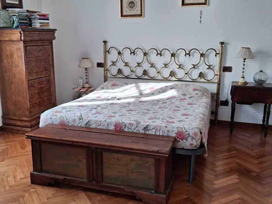 Immagine 27 di Villa in vendita  a Castelfranco Di Sotto
