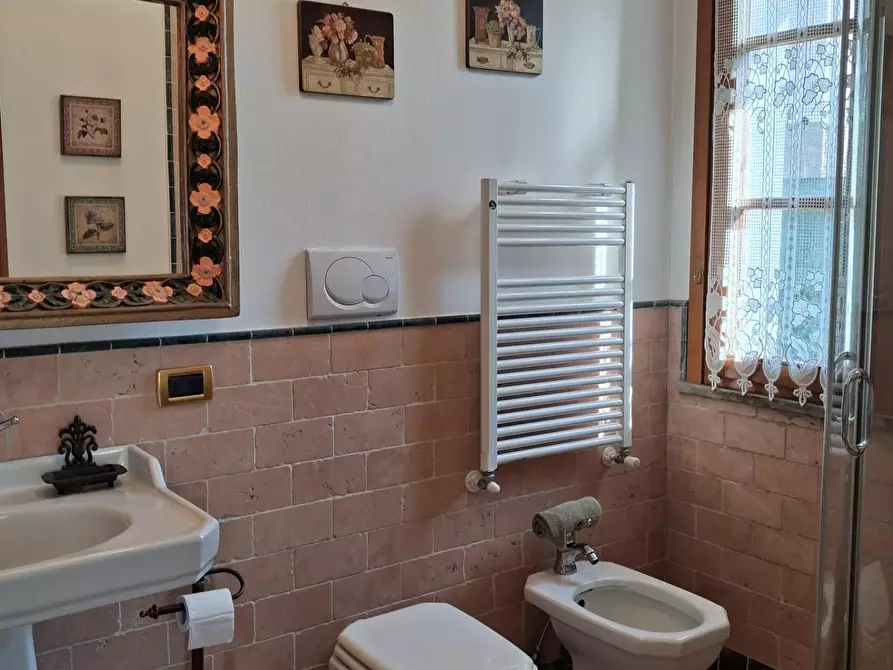 Immagine 11 di Villa in vendita  a Castelfranco Di Sotto