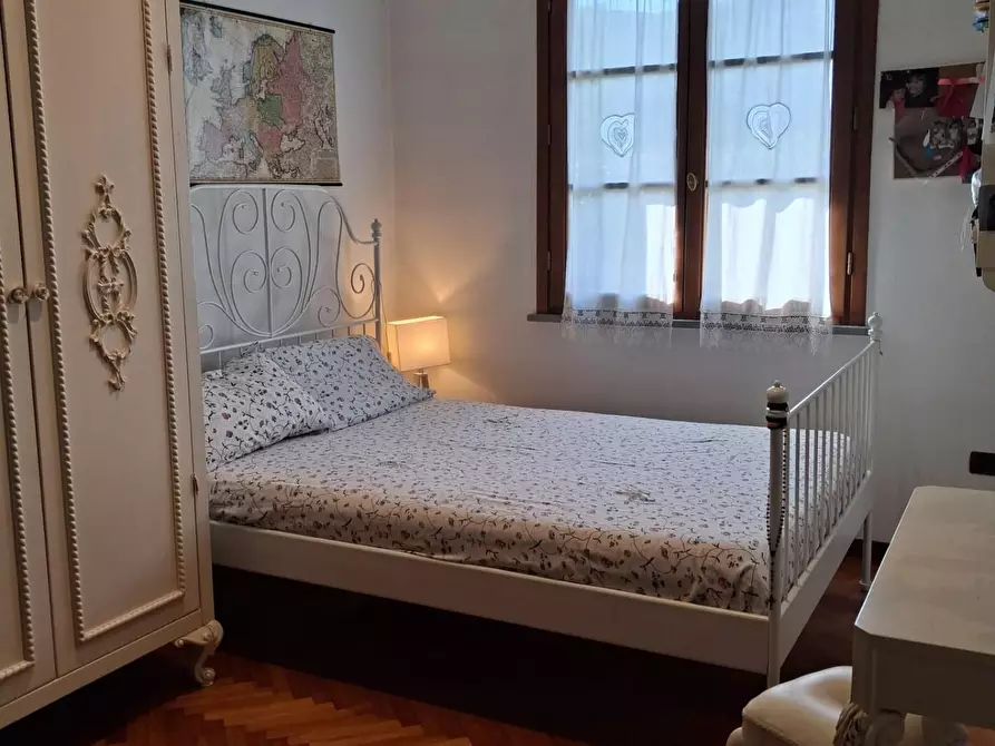 Immagine 33 di Villa in vendita  a Castelfranco Di Sotto