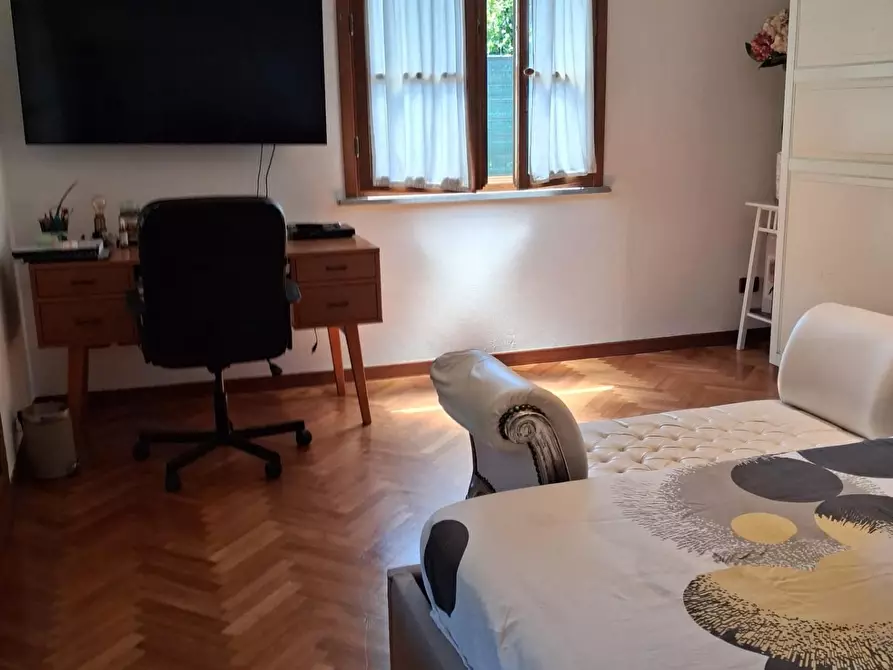 Immagine 39 di Villa in vendita  a Castelfranco Di Sotto