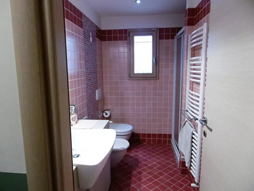 Immagine 8 di Villa in vendita  a Vinci