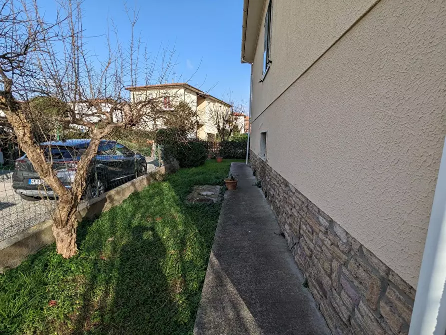 Immagine 10 di Villa in vendita  a Rosignano Marittimo