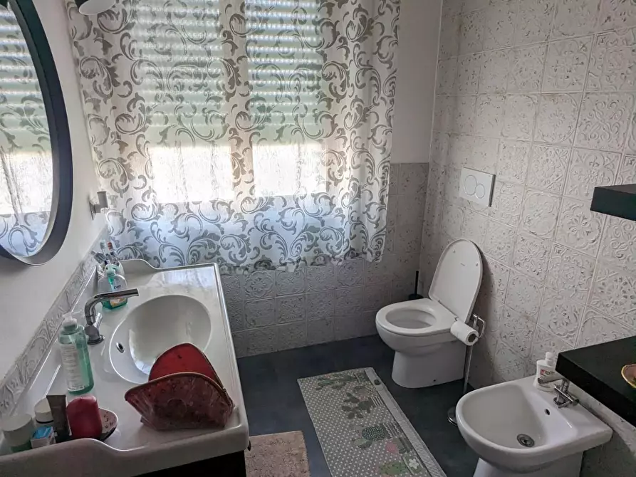 Immagine 6 di Villa in vendita  a Rosignano Marittimo