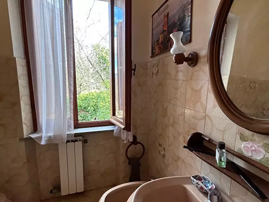 Immagine 11 di Casa indipendente in vendita  a Fosdinovo