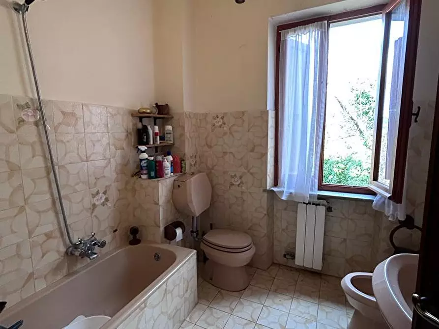 Immagine 8 di Casa indipendente in vendita  a Fosdinovo