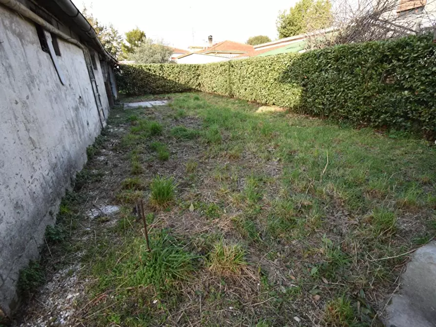 Immagine 22 di Casa indipendente in vendita  a San Giuliano Terme