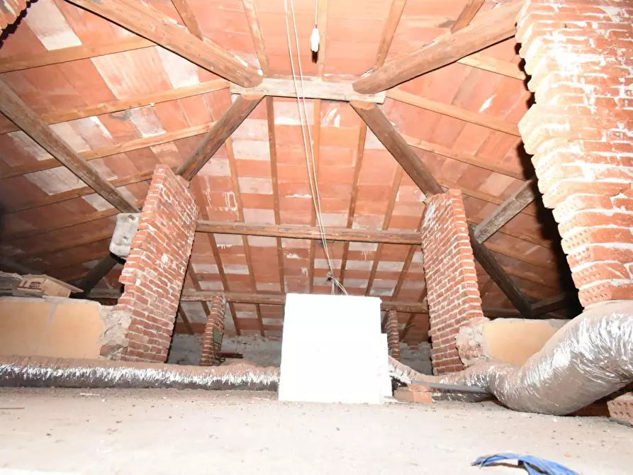 Immagine 20 di Casa indipendente in vendita  a San Giuliano Terme