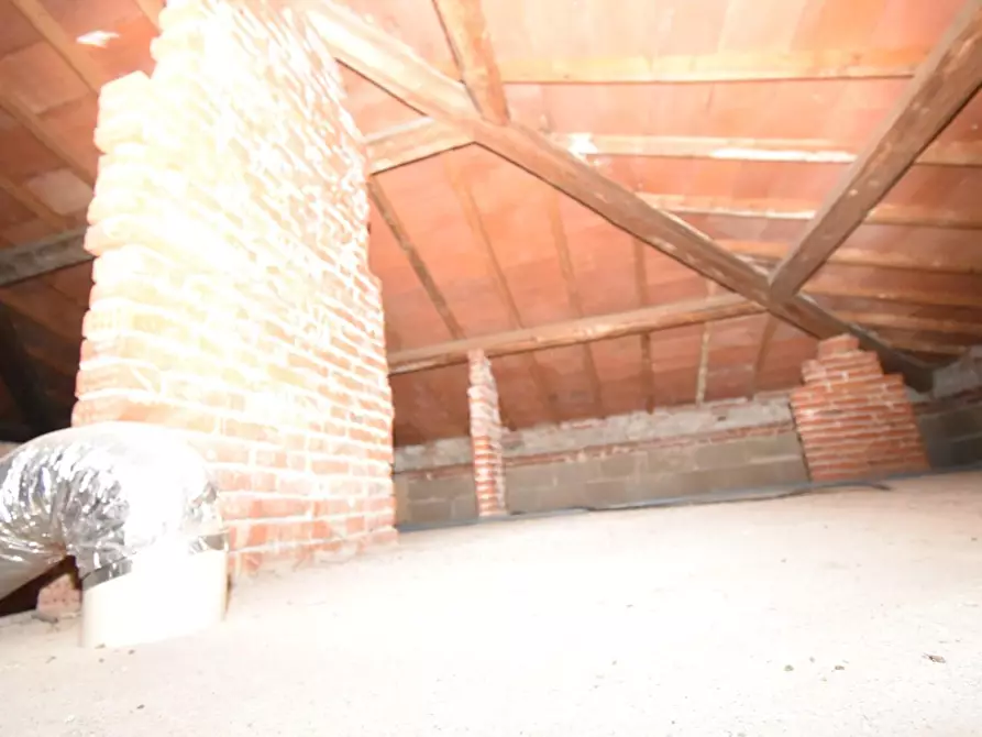 Immagine 19 di Casa indipendente in vendita  a San Giuliano Terme