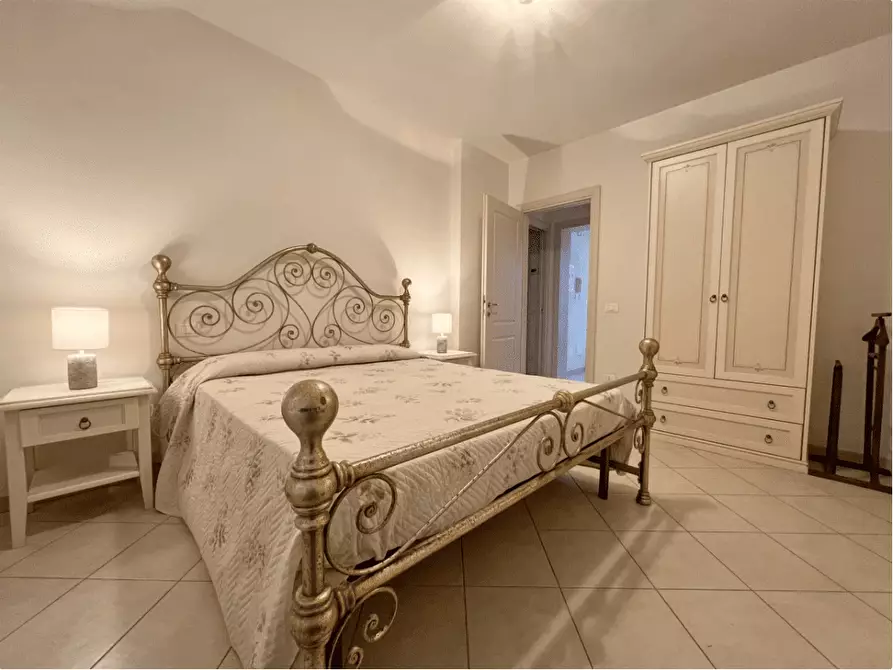 Immagine 8 di Villa in vendita  a Forte Dei Marmi