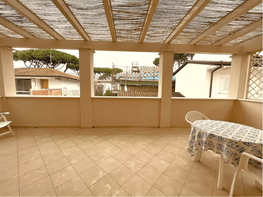 Immagine 16 di Villa in vendita  a Forte Dei Marmi