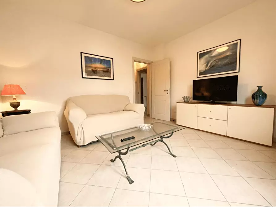 Immagine 11 di Villa in vendita  a Forte Dei Marmi