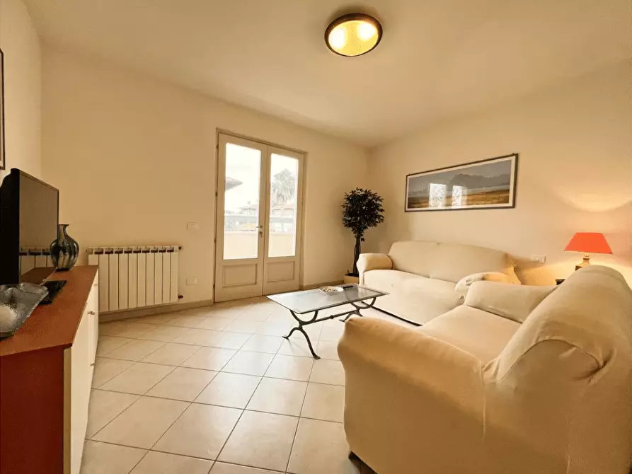 Immagine 10 di Villa in vendita  a Forte Dei Marmi