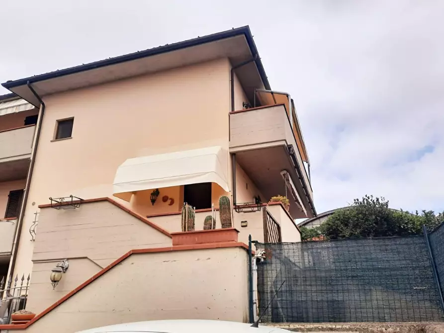 Immagine 22 di Appartamento in vendita  a Vinci