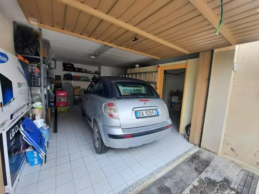 Immagine 23 di Appartamento in vendita  a Vinci