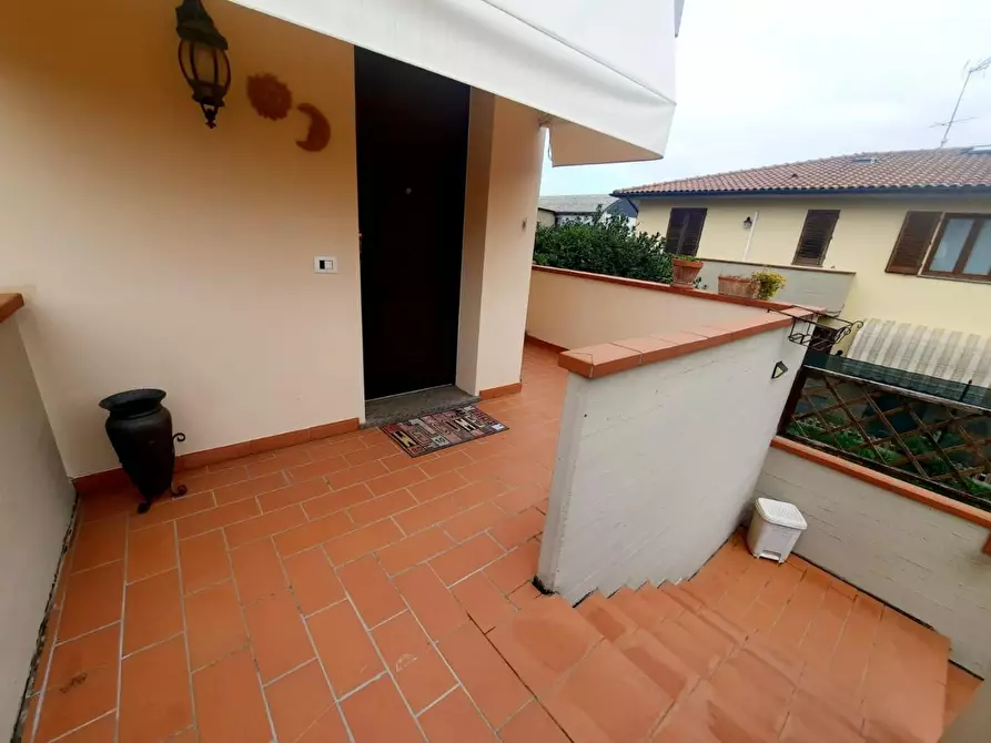 Immagine 19 di Appartamento in vendita  a Vinci