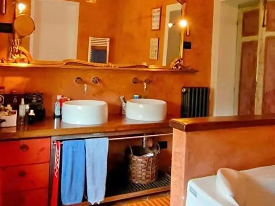 Immagine 2 di Appartamento in vendita  a Villafranca In Lunigiana