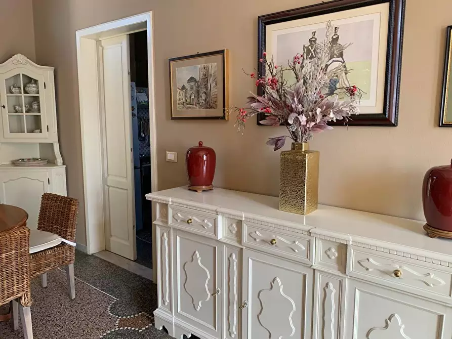 Immagine 2 di Villa in affitto  a Forte Dei Marmi