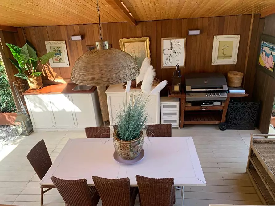 Immagine 15 di Villa in affitto  a Forte Dei Marmi
