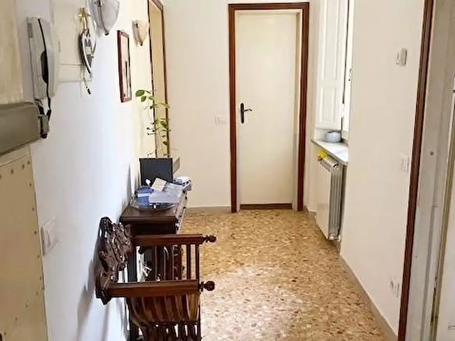 Immagine 4 di Appartamento in affitto  a Pisa