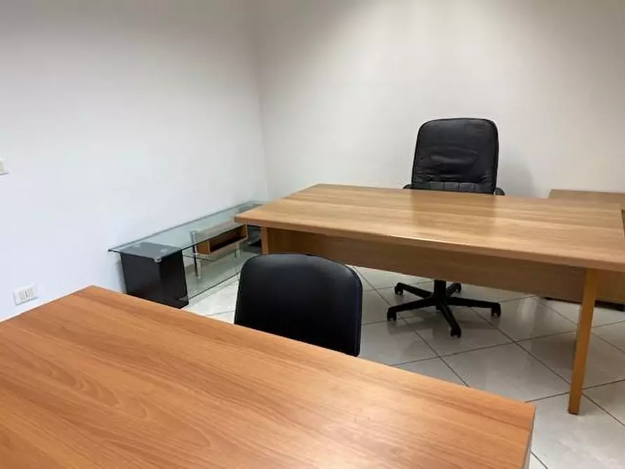 Immagine 10 di Ufficio in vendita  a Pisa