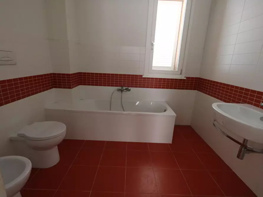 Immagine 7 di Mansarda in vendita  a Pontedera