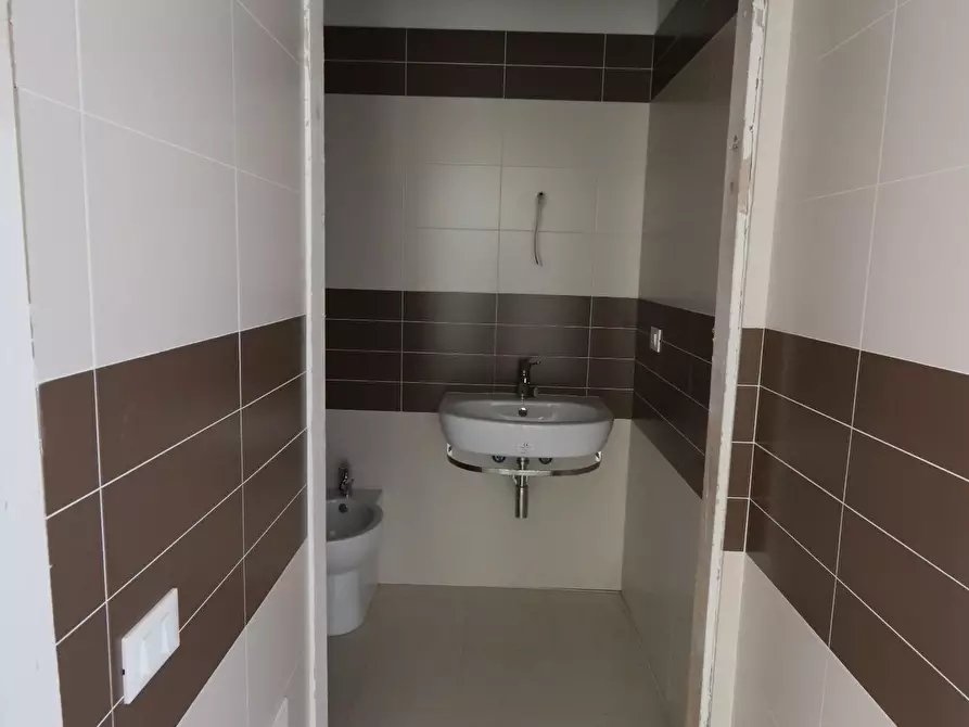 Immagine 11 di Mansarda in vendita  a Pontedera