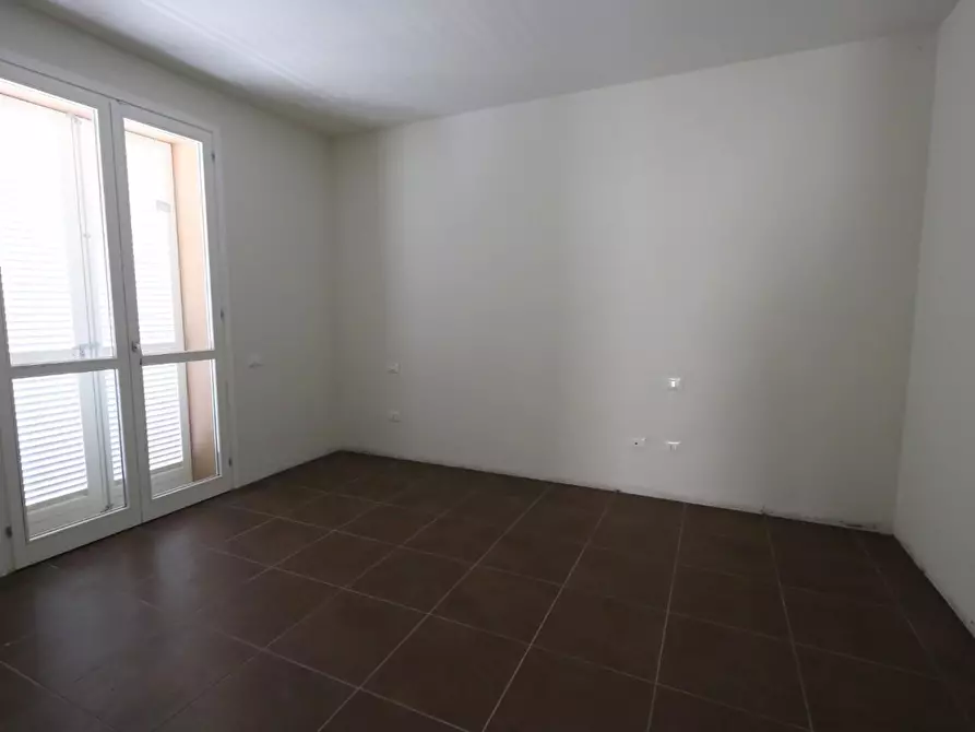 Immagine 10 di Mansarda in vendita  a Pontedera