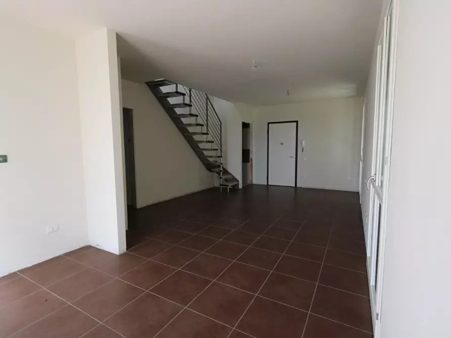 Immagine 5 di Mansarda in vendita  a Pontedera