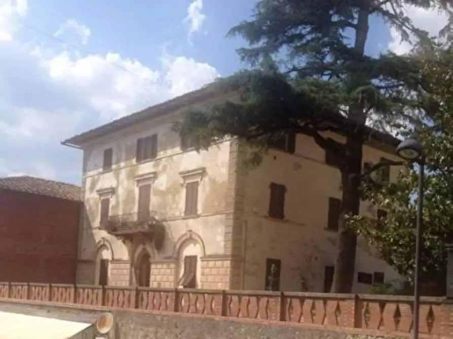 Immagine 3 di Appartamento in vendita  a San Gimignano