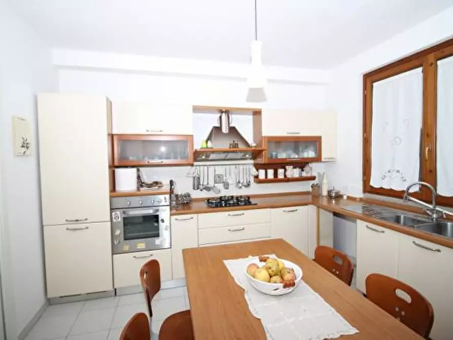 Immagine 3 di Appartamento in vendita  a Castelnuovo Berardenga