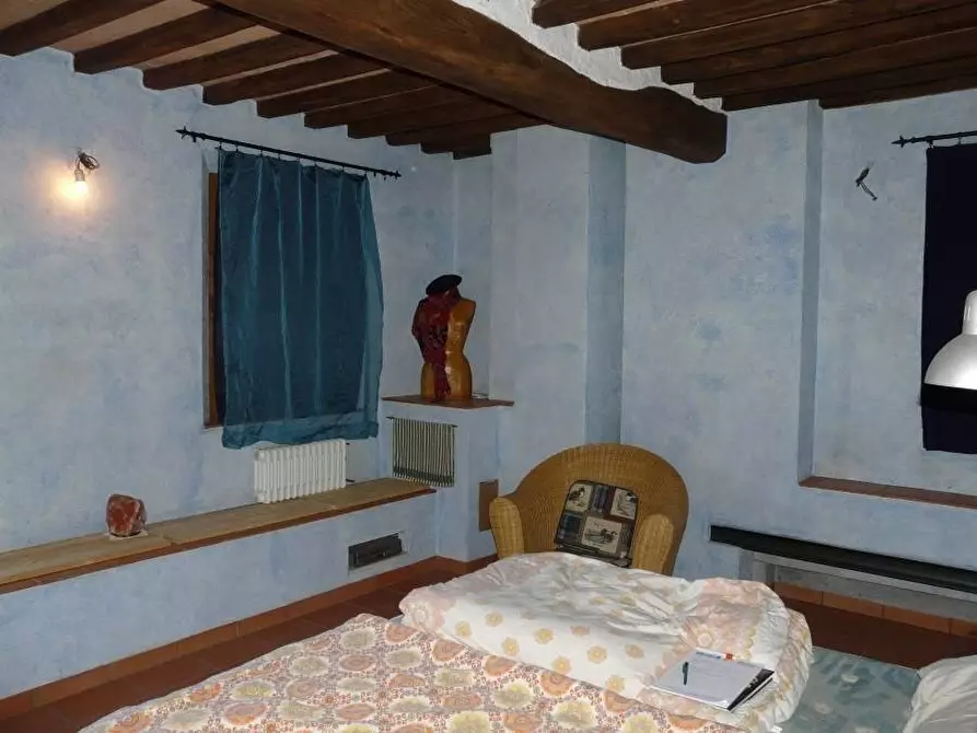 Immagine 3 di Porzione di casa in vendita  a Sovicille