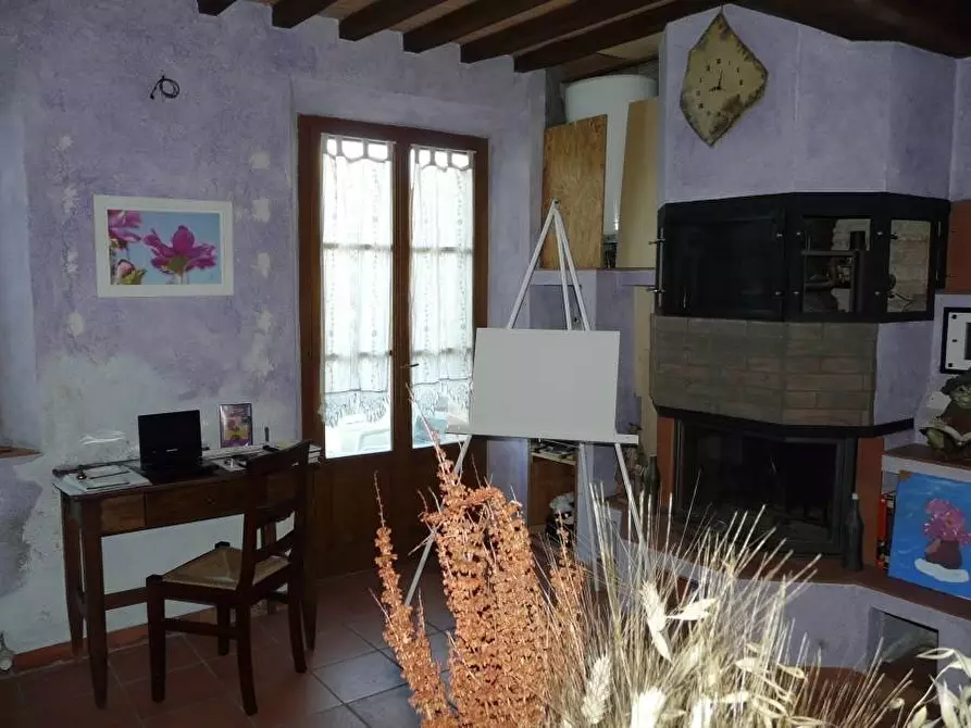 Immagine 2 di Porzione di casa in vendita  a Sovicille