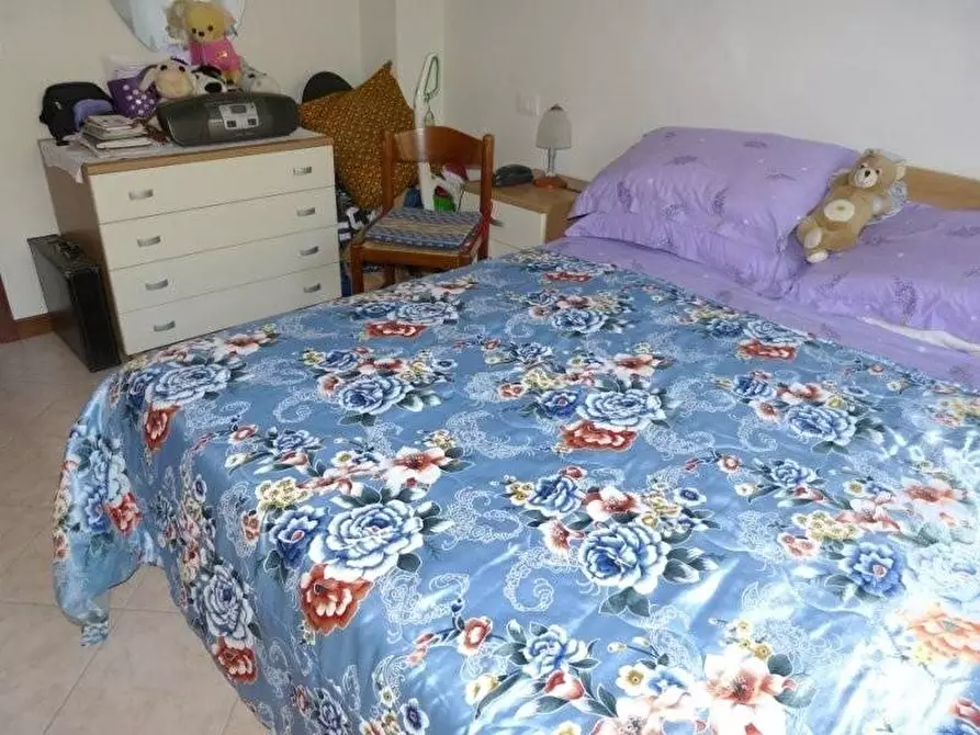 Immagine 3 di Appartamento in vendita  a Siena