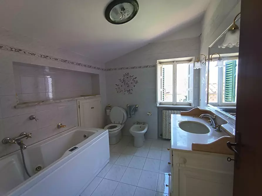 Immagine 30 di Casa semindipendente in vendita  a Capannori