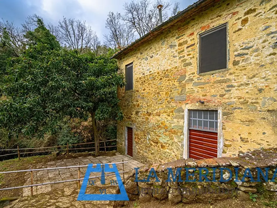 Immagine 35 di Casa indipendente in vendita  a Lamporecchio