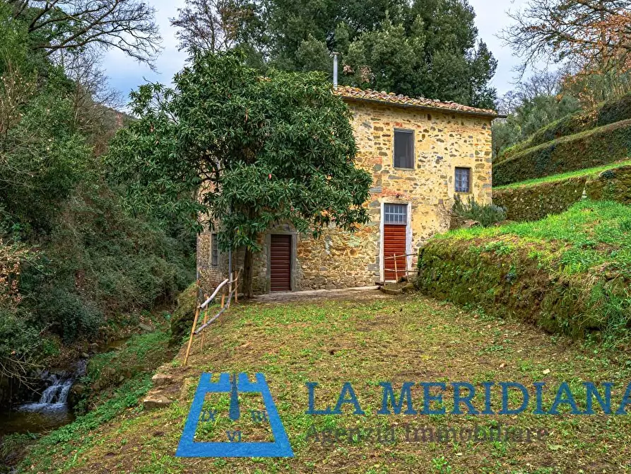 Immagine 1 di Casa indipendente in vendita  a Lamporecchio