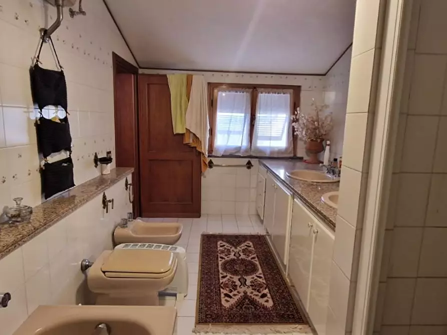 Immagine 21 di Villa in vendita  a Casciana Terme Lari