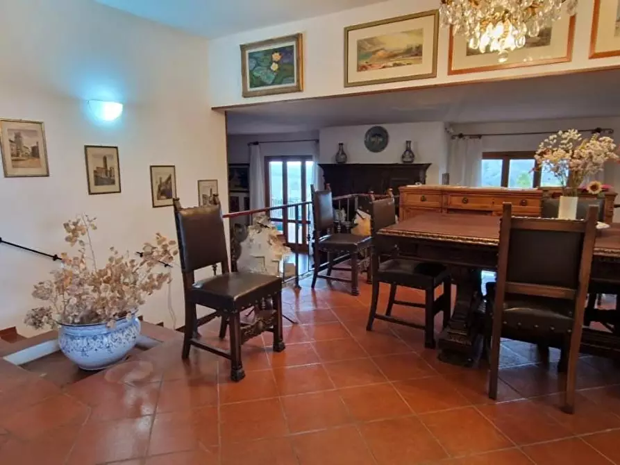 Immagine 5 di Villa in vendita  a Casciana Terme Lari